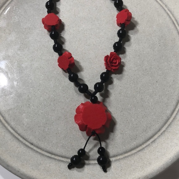Thread Braided Rose Long Necklace - Picture 4 of 6